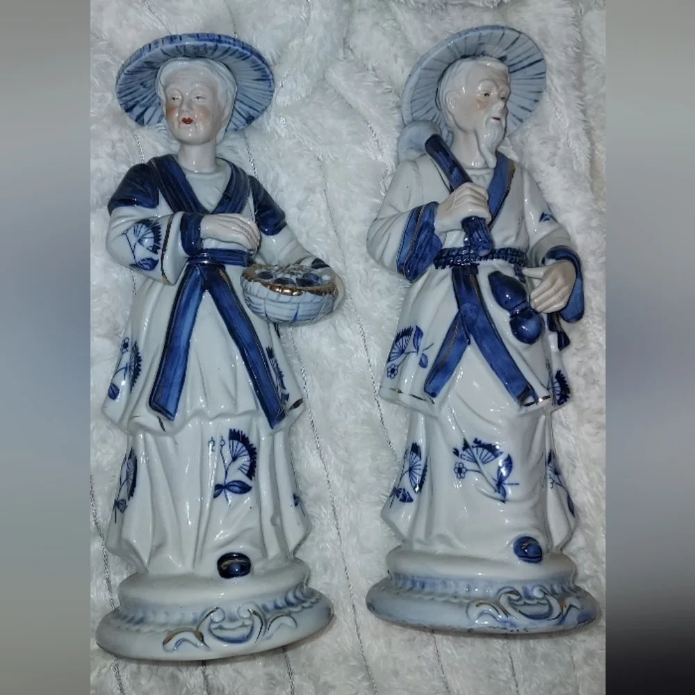 Blue And White Chinese Porcelain Figurines